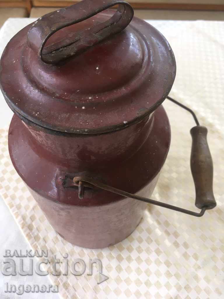 EMAILED COUPLER WITH COVER STAR - 4 LITERS - 6 EMAILED COUPLER WITH COVER STAR - 4 LITERS - 6