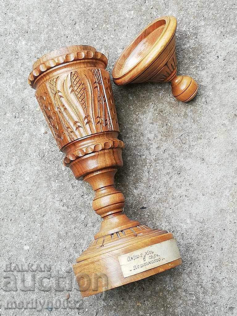Auction Award winning woodcarving chipper OREH winner, laureate, excellent Auction Award winning woodcarving chipper OREH winner, laureate, excellent