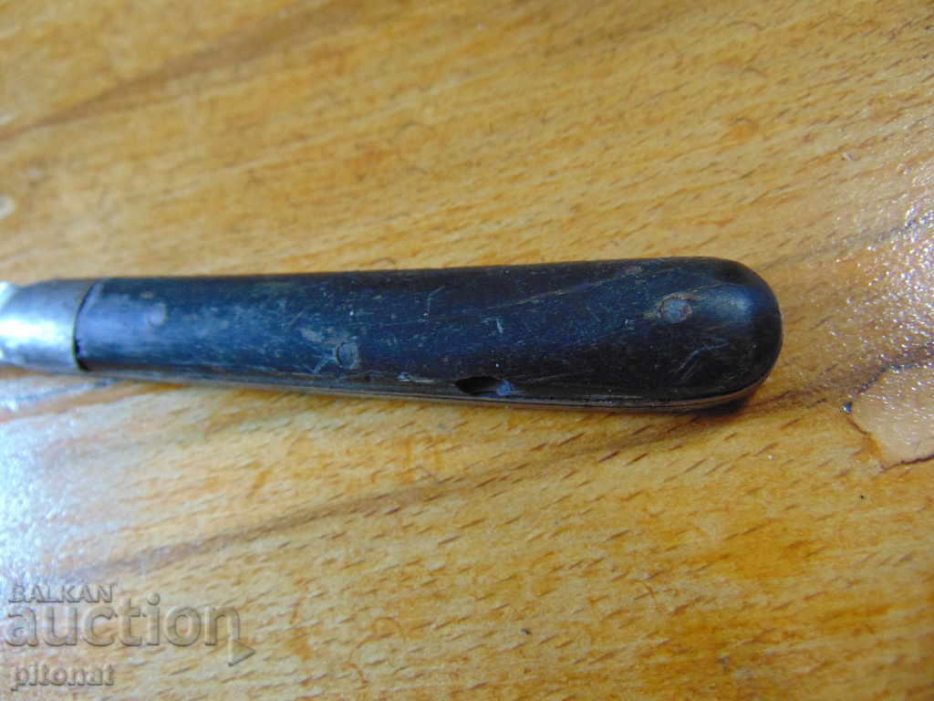 Аукцион Антикварен джобен нож рогови чирени Аукцион Антикварен джобен нож рогови чирени