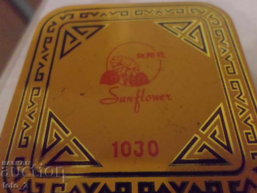 OLD METAL BOX OF JASMINE TEA with price € 1.25 | 2.44 BGN