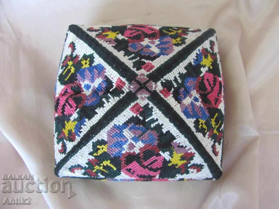 Delivery of Old Hand Embroidered Turkish Hat Delivery of Old Hand Embroidered Turkish Hat