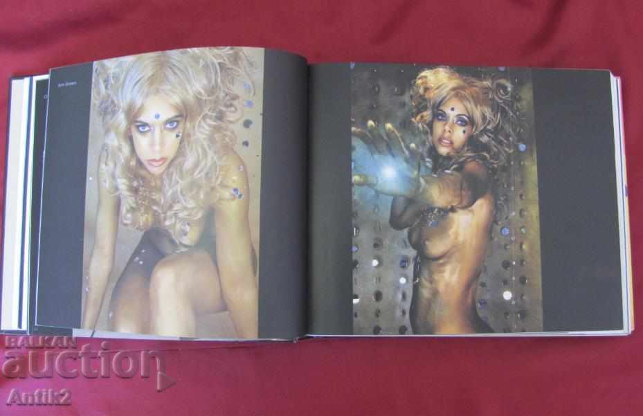 Delivery of 2010 Album Erotic Photography Mini Encyclopedia Delivery of 2010 Album Erotic Photography Mini Encyclopedia