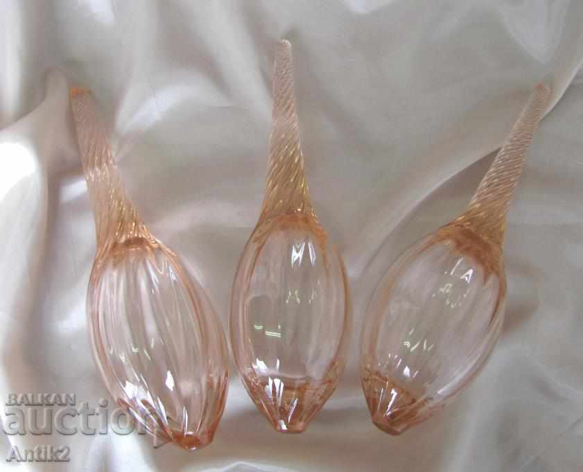 18ου αιώνα Antique Crystal Μέρη του πολυέλαιου 3 κομμάτια με τιμή 180.00 BGN | € 92.03 18ου αιώνα Antique Crystal Μέρη του πολυέλαιου 3 κομμάτια με τιμή 180.00 BGN | € 92.03