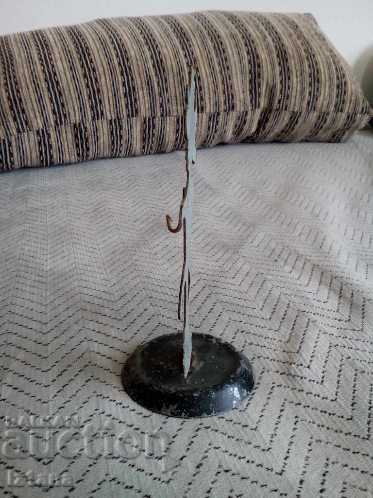 Old Figur with price 25.00 BGN | € 12.78 Old Figur with price 25.00 BGN | € 12.78