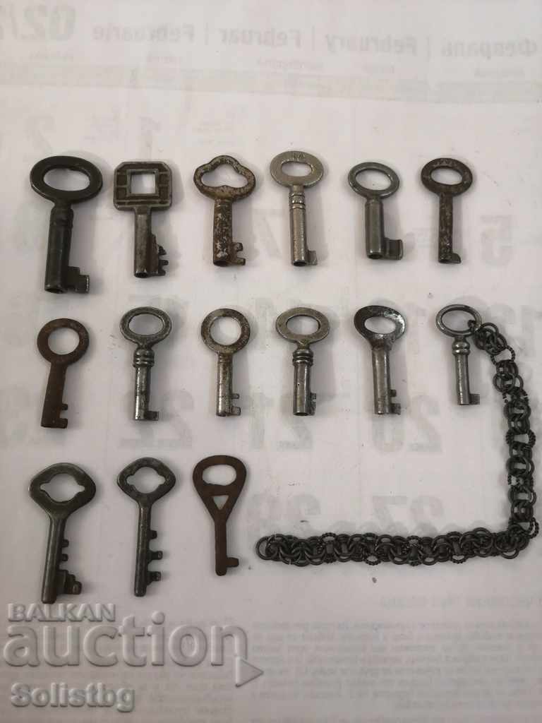 Lot of old hollow keys. - 5 Lot of old hollow keys. - 5