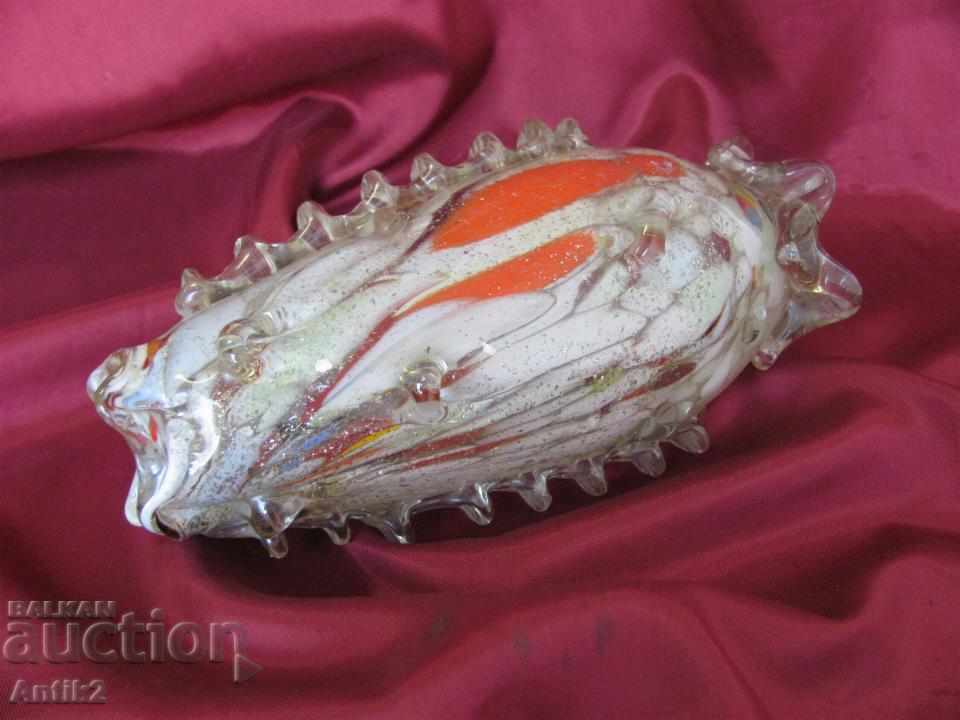 Delivery of Old Glass Vase Delivery of Old Glass Vase