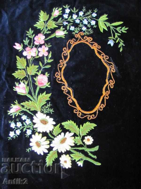 19th Century Hand Embroidered Photo Frame with price 65.00 BGN | € 33.23 19th Century Hand Embroidered Photo Frame with price 65.00 BGN | € 33.23