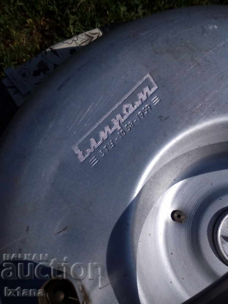 Auction  Old appliance for baking ELPROM, Oven