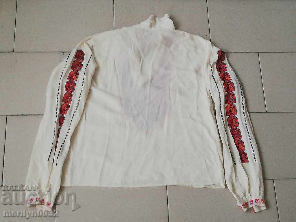 Auction Children's shirt silk Bulgarian embroidery folk costume embroidery Auction Children's shirt silk Bulgarian embroidery folk costume embroidery