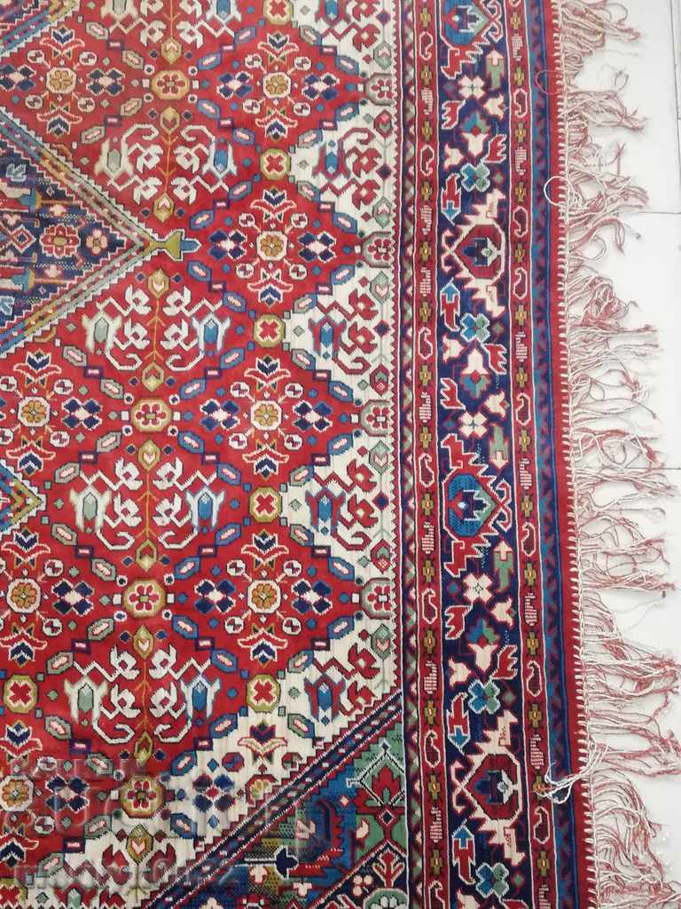 Τραπεζομάντηλο από την εποχή της Σοβιετικής Σοσιαλιστικής Δημοκρατίας 195 / 160cm με τιμή 159.00 BGN | € 81.30 Τραπεζομάντηλο από την εποχή της Σοβιετικής Σοσιαλιστικής Δημοκρατίας 195 / 160cm με τιμή 159.00 BGN | € 81.30