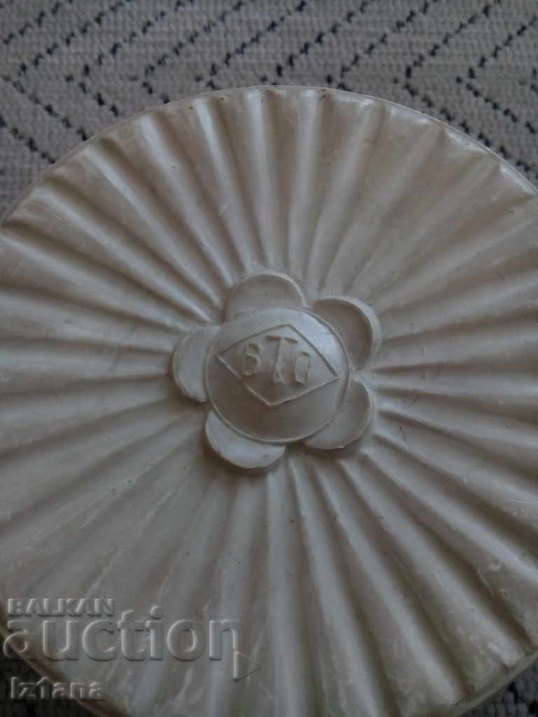 Old Estrada Powder - 5 Old Estrada Powder - 5