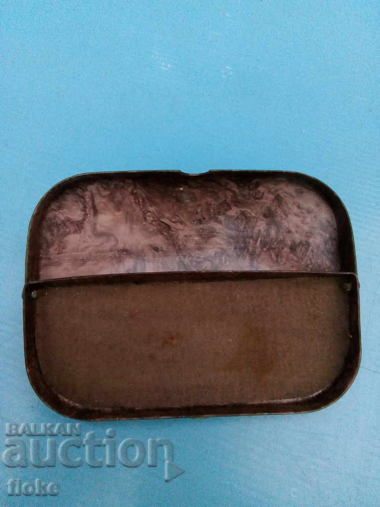 An old glasses case - 5 An old glasses case - 5