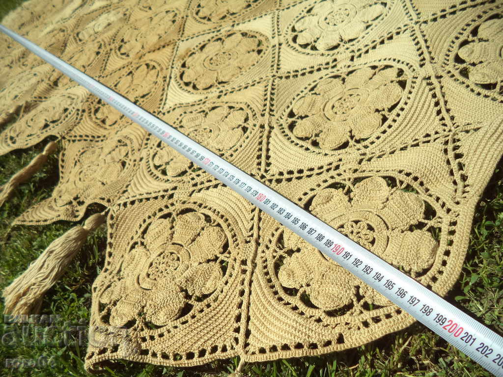 Auction ROOF - HAND KNIVES OF ONE HOOK Auction ROOF - HAND KNIVES OF ONE HOOK