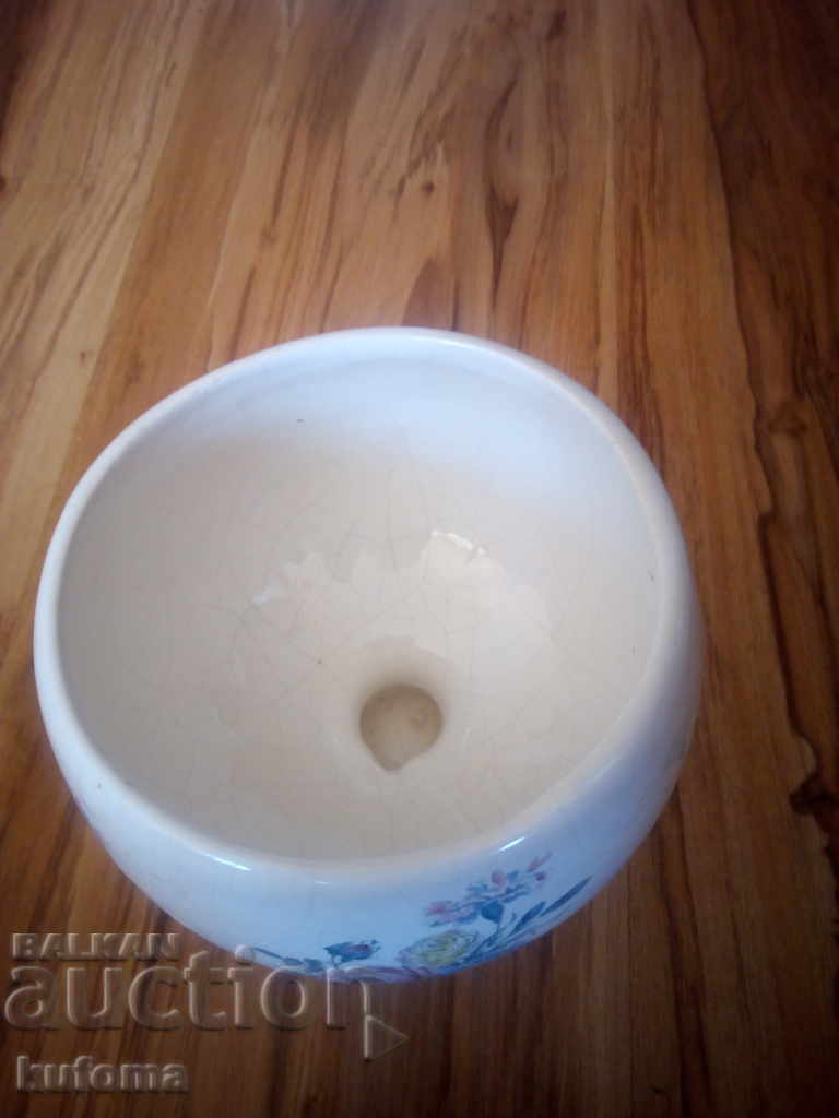 An old porcelain bowl with price 9.99 BGN | € 5.11