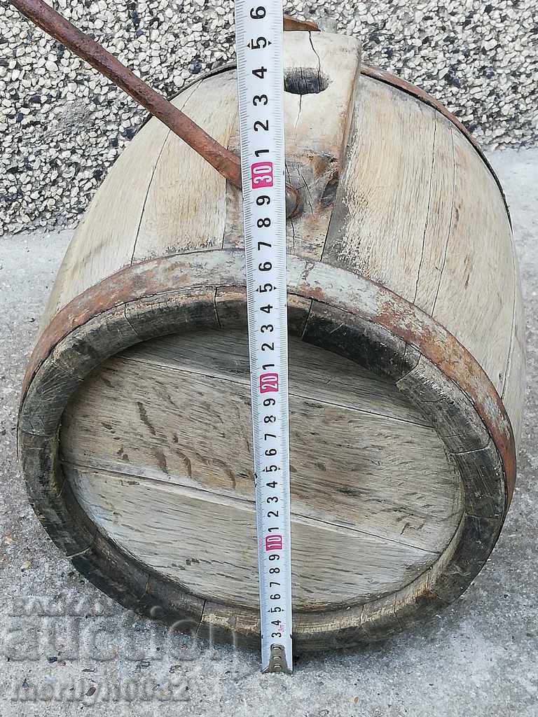 Auction  Old bakkel, baklitsa, bure, krina, the wooden one