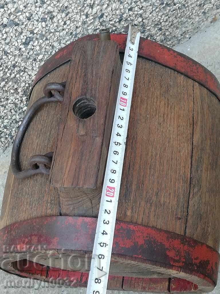 Auction Old bucket, flask, barrel, crank, wooden Auction Old bucket, flask, barrel, crank, wooden