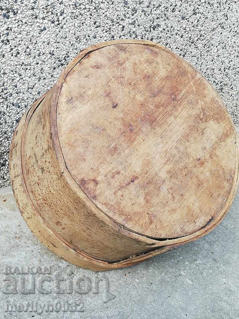 Old crutch for wheat, bushel, bucket, wooden with price 54.00 BGN | € 27.61 Old crutch for wheat, bushel, bucket, wooden with price 54.00 BGN | € 27.61