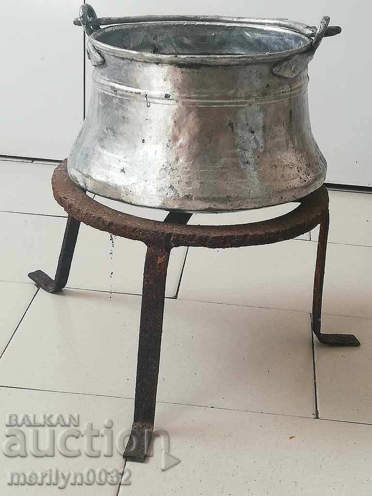 Auction Antique wrought iron stove, hearth, grill, wrought iron Auction Antique wrought iron stove, hearth, grill, wrought iron