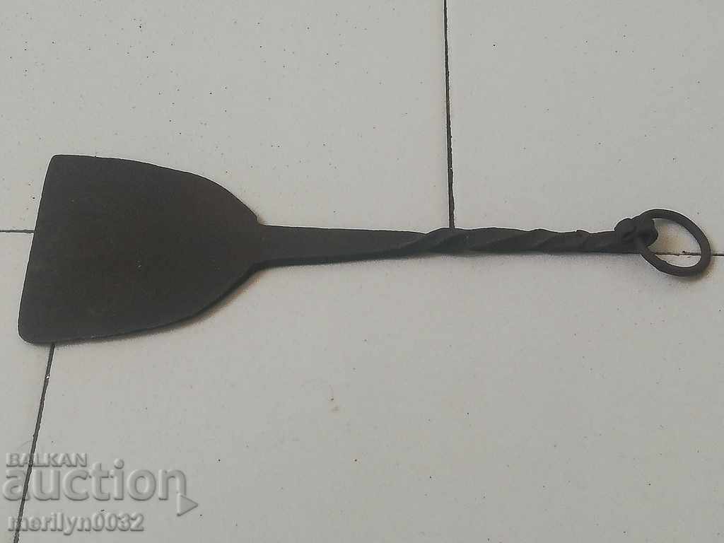 Auction Old forged scabbard, gingerbread, gingerbread, bruises Auction Old forged scabbard, gingerbread, gingerbread, bruises