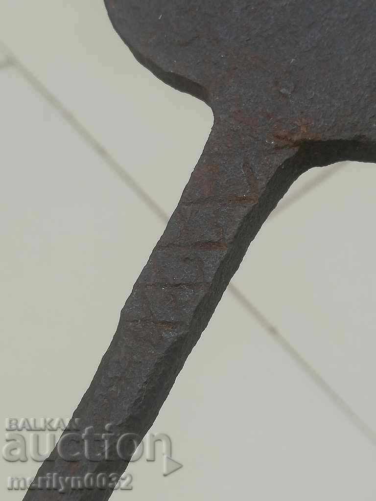 Auction Old forged scabbard, gingerbread, gingerbread, bruises Auction Old forged scabbard, gingerbread, gingerbread, bruises