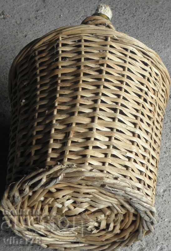 An old walnut woman with price 34.99 BGN | € 17.89 An old walnut woman with price 34.99 BGN | € 17.89