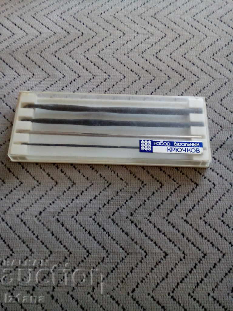 Old knitting needles Old knitting needles