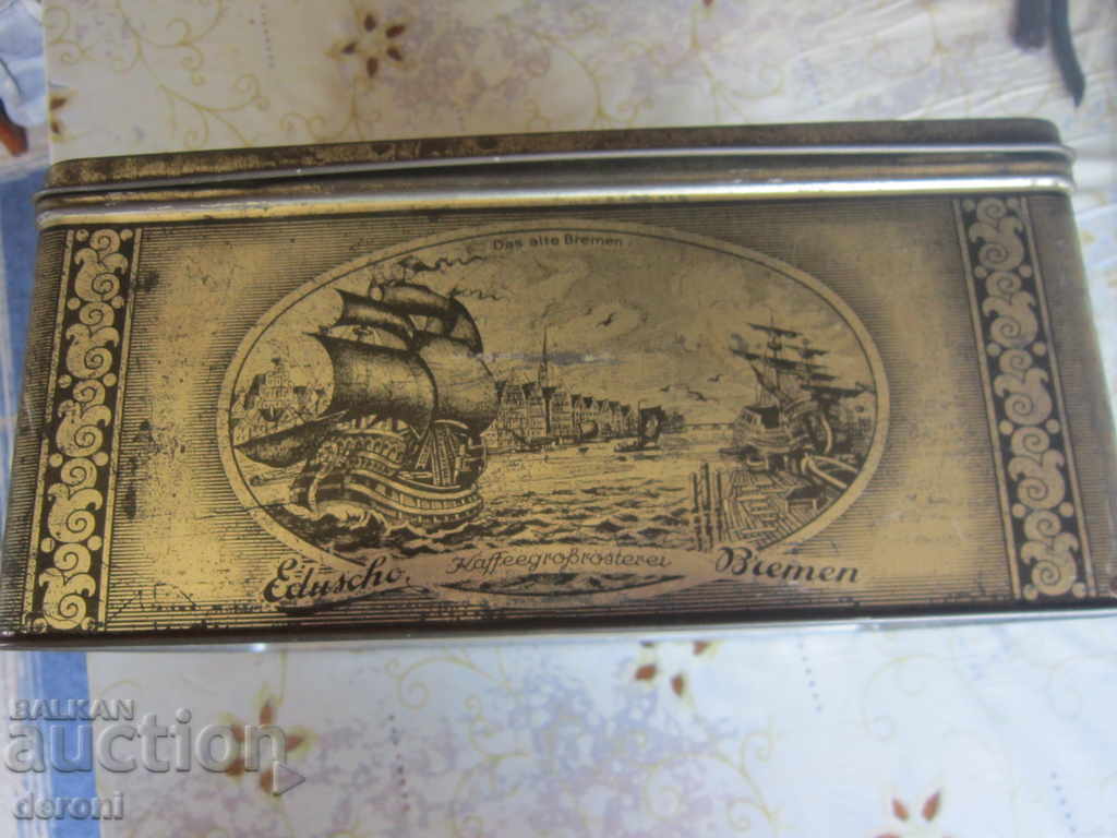 Auction Unique old large tin tin box Auction Unique old large tin tin box