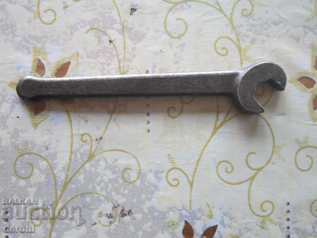 Old military army key 18 and 3/8 with price 15.00 BGN | € 7.67 Old military army key 18 and 3/8 with price 15.00 BGN | € 7.67