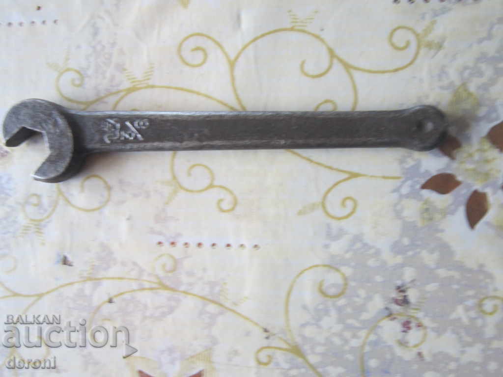 Delivery of Old military army key 18 and 3/8 Delivery of Old military army key 18 and 3/8