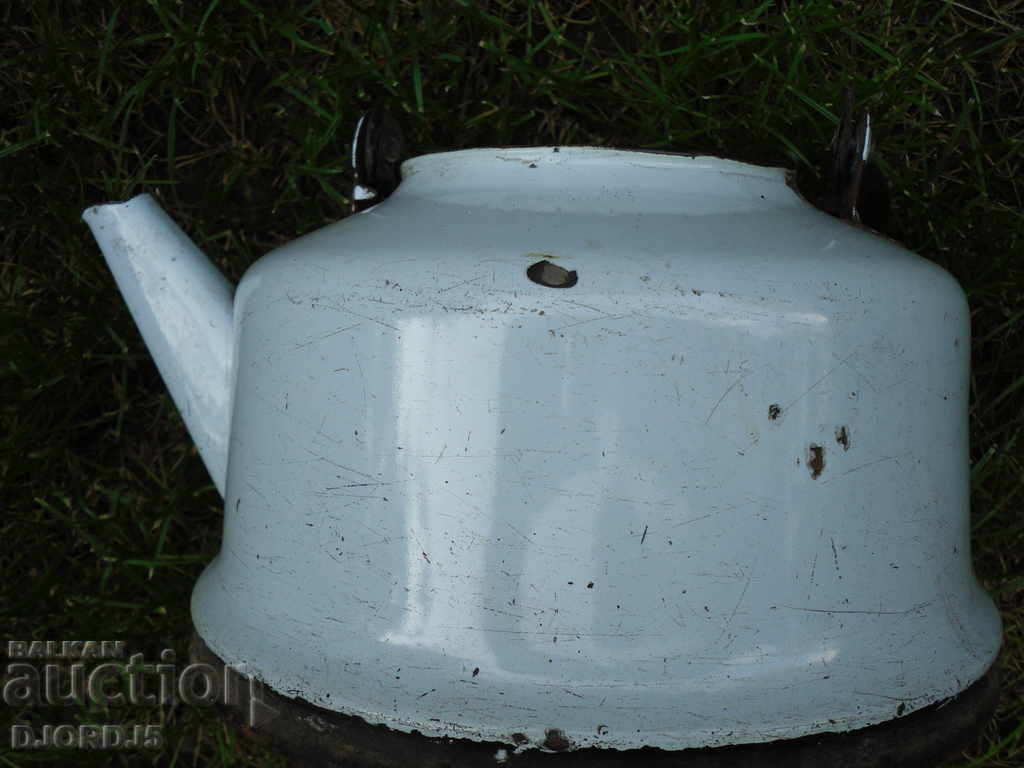 Old enamel teapot with price 5.00 BGN | € 2.56 Old enamel teapot with price 5.00 BGN | € 2.56