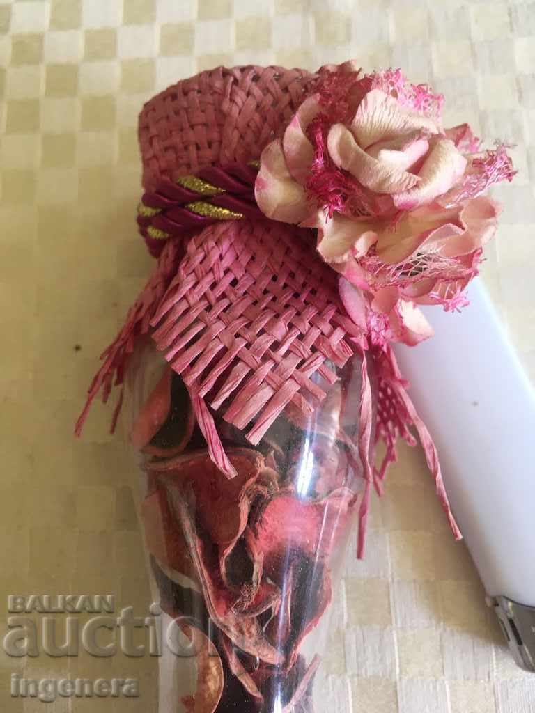 SUFGEABILE FLORI AROMATE LUCRE IKEBANA cu preț 5.00 BGN | € 2.56