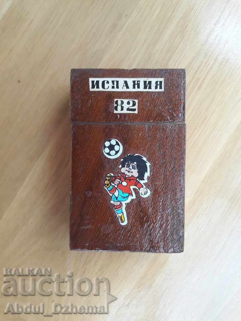 Παλιό κουτί τσιγάρων - καπλαμάς