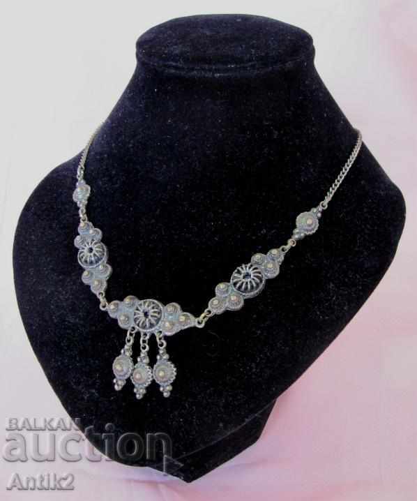 Antique Women's Necklace