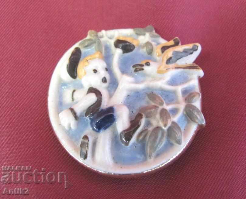 Auction The 30 Old Porcelain Ladies Brooch Auction The 30 Old Porcelain Ladies Brooch