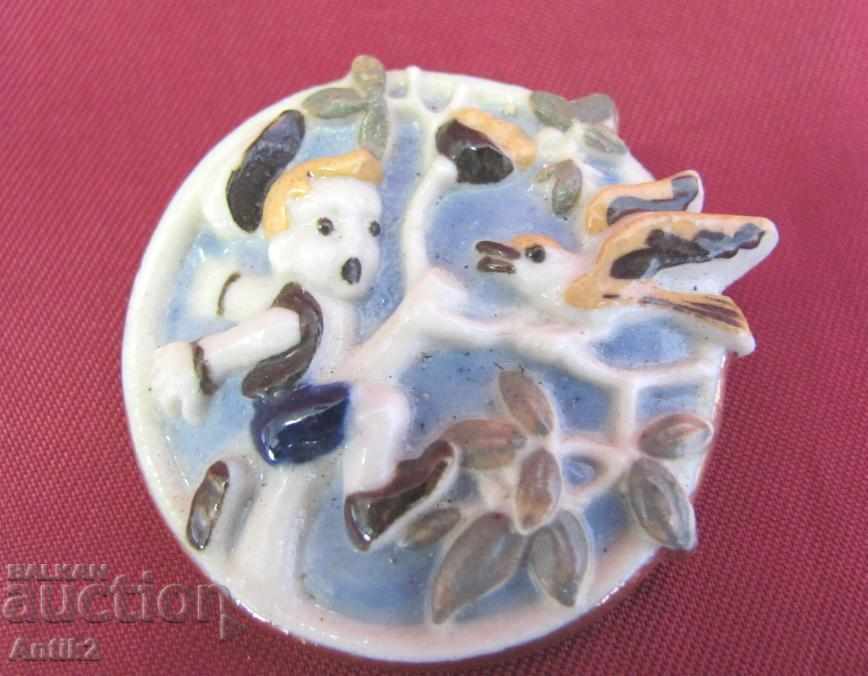 The 30 Old Porcelain Ladies Brooch - 6 The 30 Old Porcelain Ladies Brooch - 6