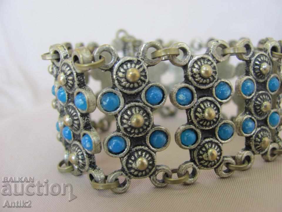 Auction 80s Old Metal Massive Ladies Bracelet Auction 80s Old Metal Massive Ladies Bracelet