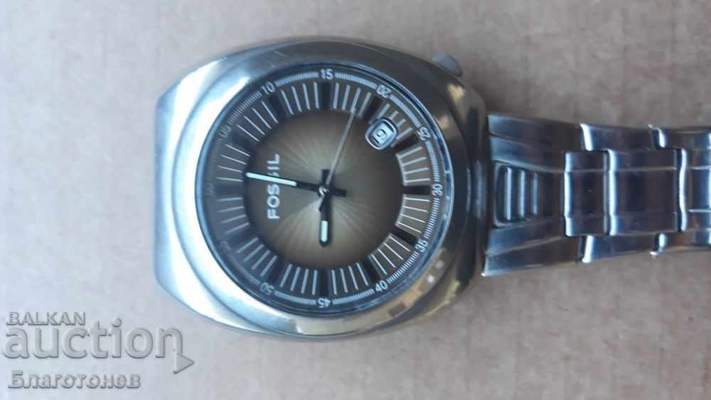 Old clock vinic with price 55.00 BGN | € 28.12 Old clock vinic with price 55.00 BGN | € 28.12