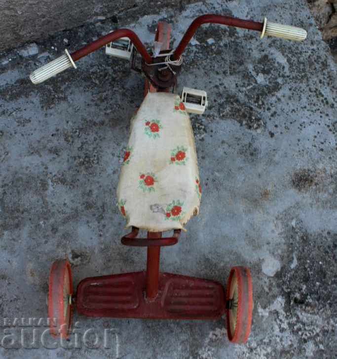 . OLD SOC CHILDREN'S BICYCLE CHILDREN'S WHEEL PEDALS SCOOTER - 5 . OLD SOC CHILDREN'S BICYCLE CHILDREN'S WHEEL PEDALS SCOOTER - 5