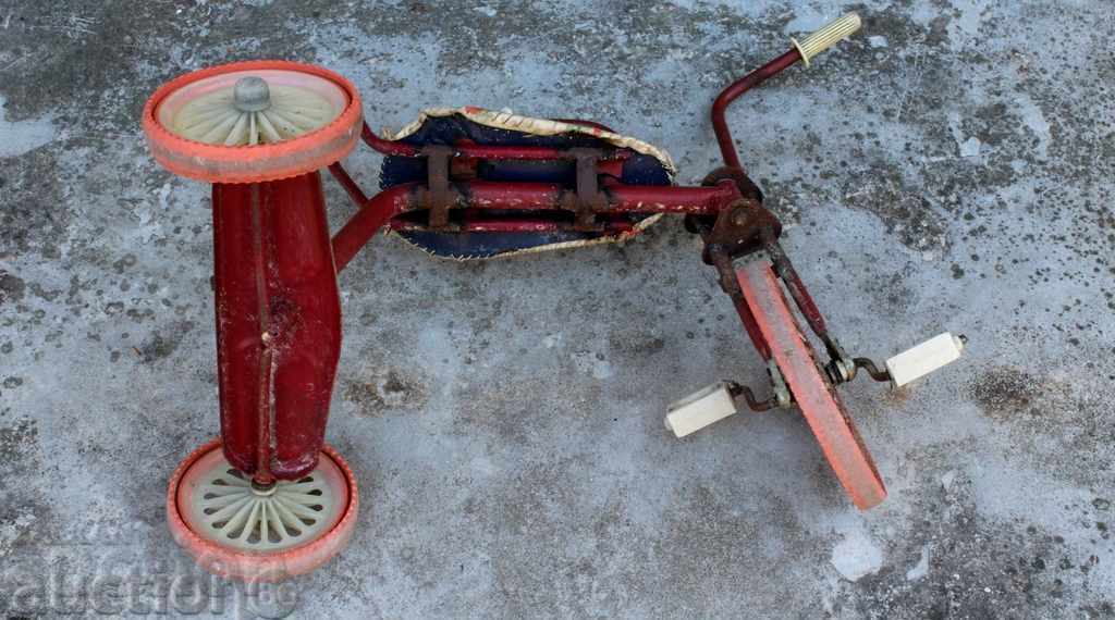 . OLD SOC CHILDREN'S BICYCLE CHILDREN'S WHEEL PEDALS SCOOTER - 6 . OLD SOC CHILDREN'S BICYCLE CHILDREN'S WHEEL PEDALS SCOOTER - 6