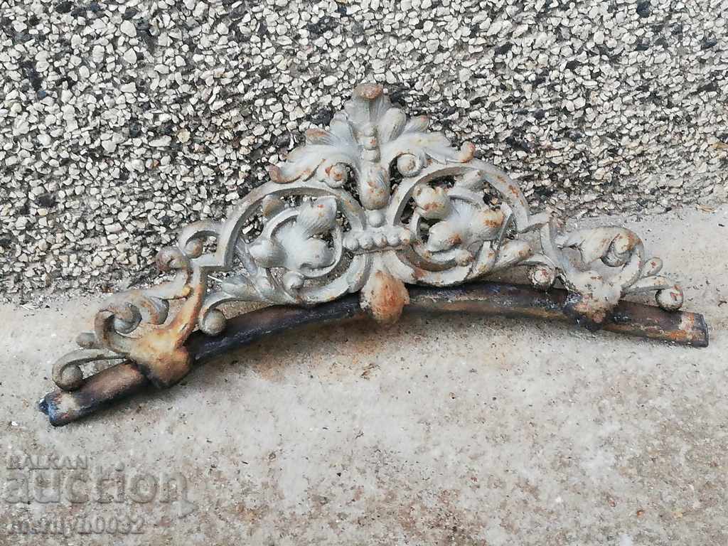 Floral motif figural cast iron decoration figure figures plastic with price 175.00 BGN | € 89.48 Floral motif figural cast iron decoration figure figures plastic with price 175.00 BGN | € 89.48