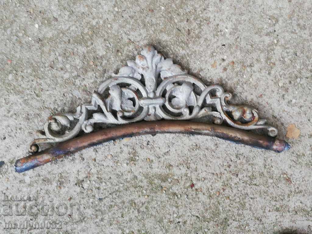 Floral motif figural cast iron decoration figure figures plastic - 6 Floral motif figural cast iron decoration figure figures plastic - 6