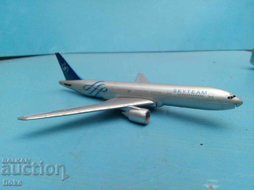 Auction Airplane Pattern Auction Airplane Pattern