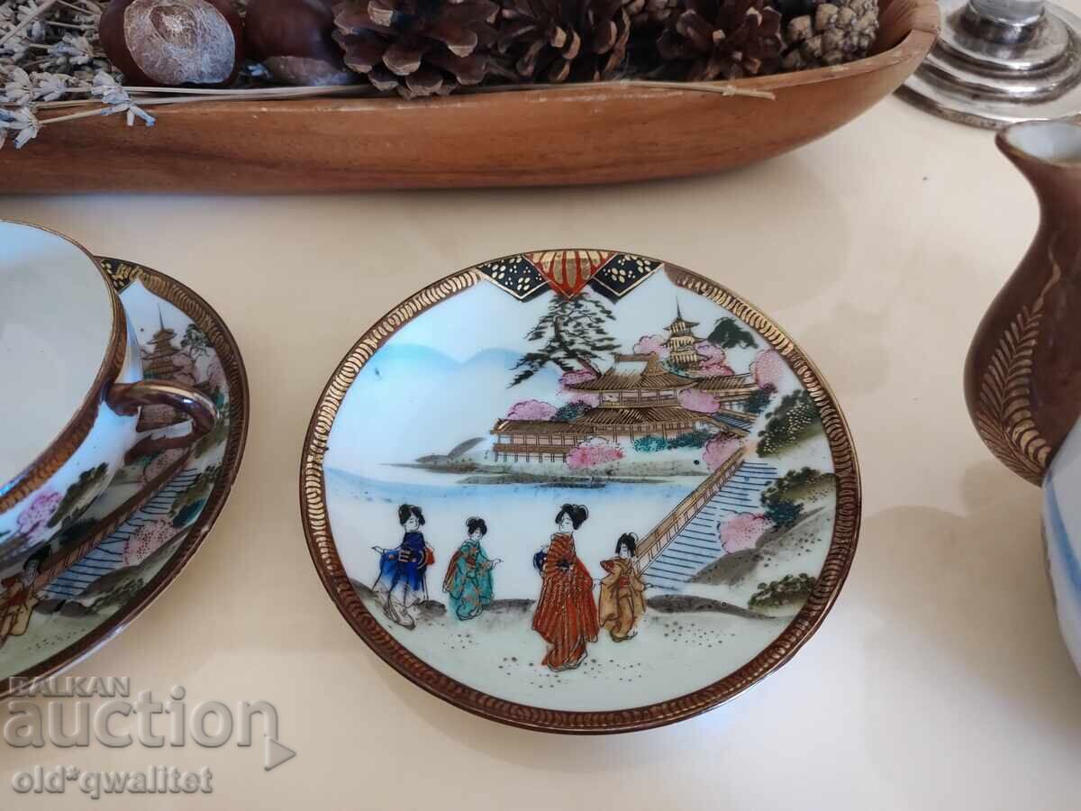 Attractive plate Attractive plate