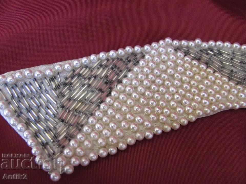 Delivery of Old Women's Jacket