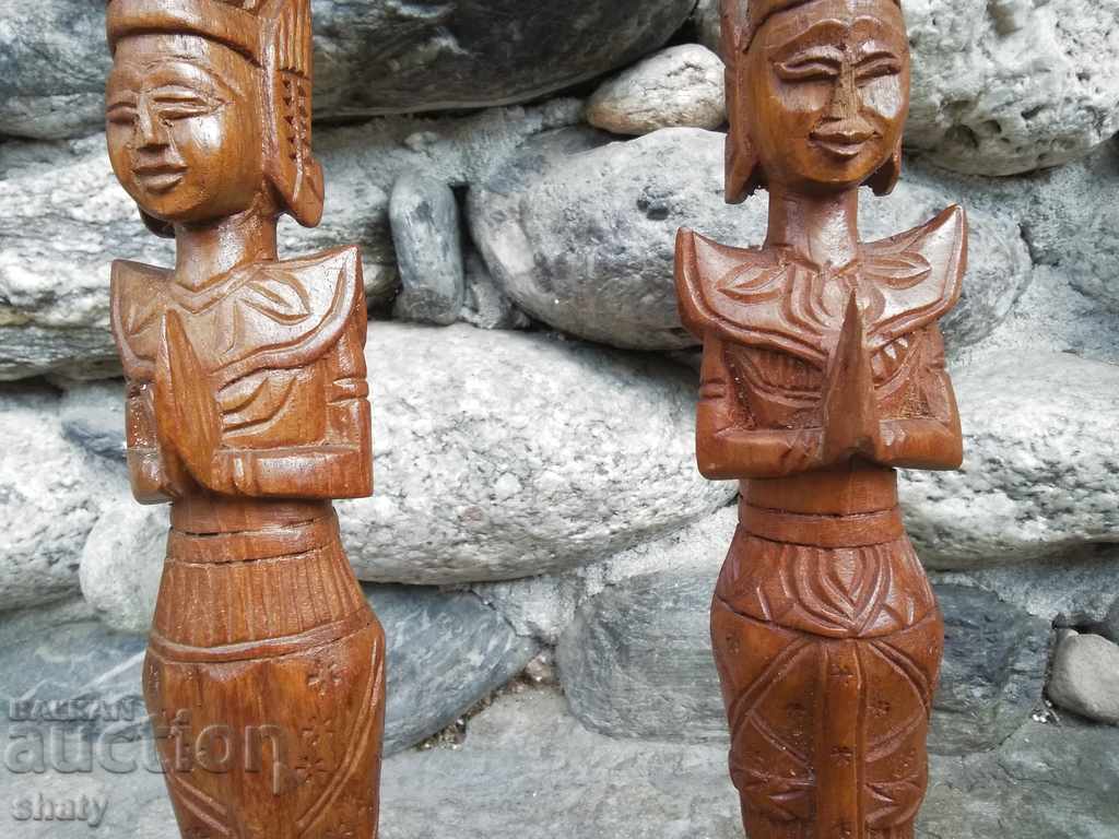 Auction  Old wooden sculptures.