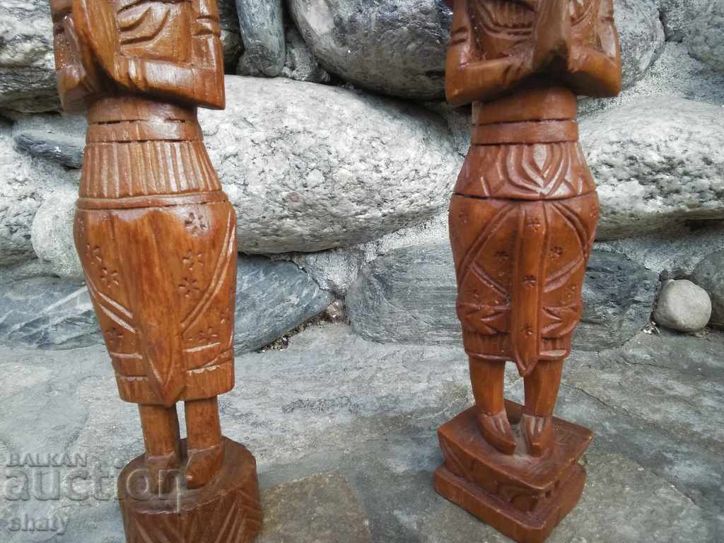 Delivery of Old wooden sculptures.