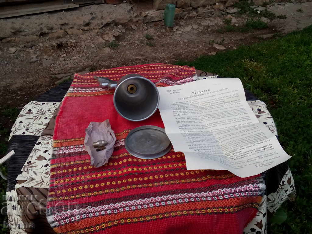 Delivery of Old compressor spray gun for painting Delivery of Old compressor spray gun for painting