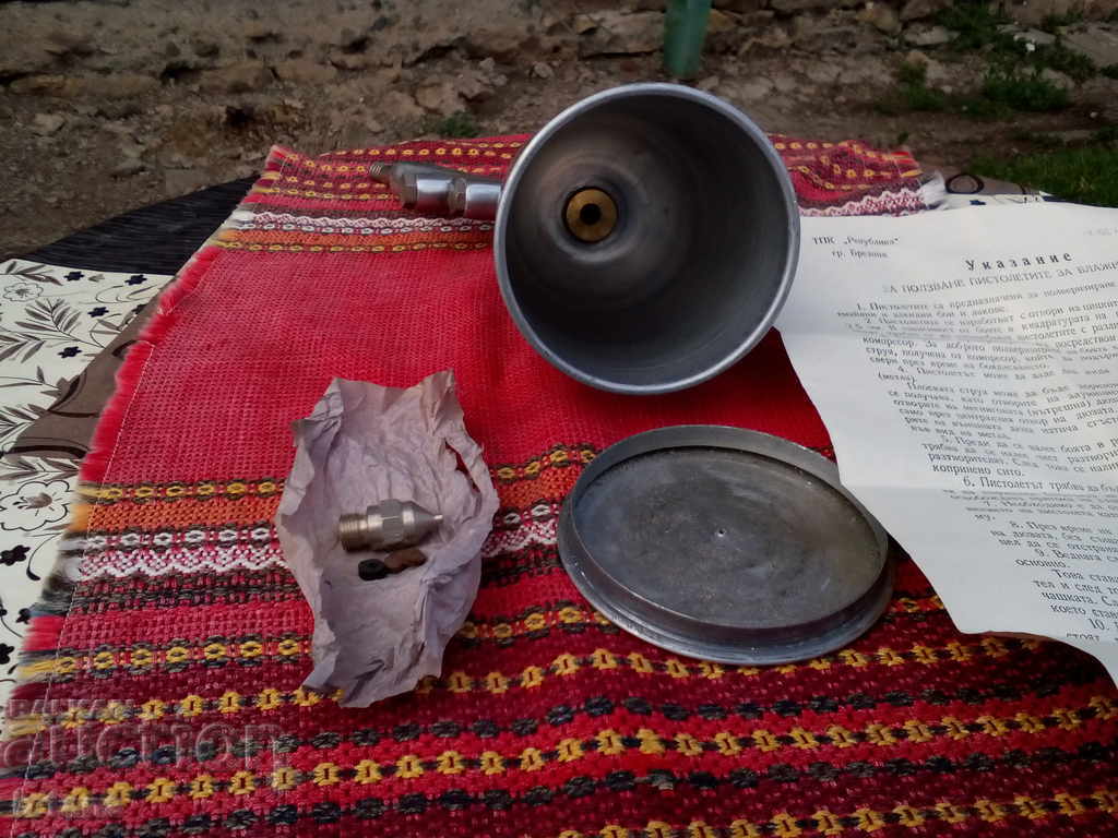 Old compressor spray gun for painting - 5 Old compressor spray gun for painting - 5