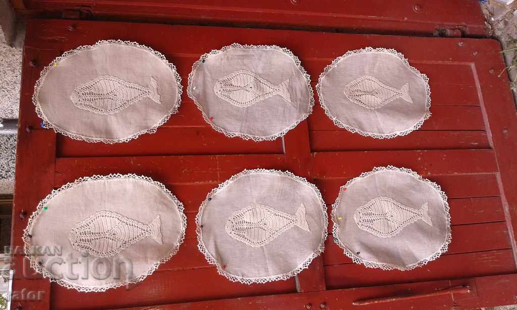 On one hook - square, tablecloth, runner, doily - 7 pieces