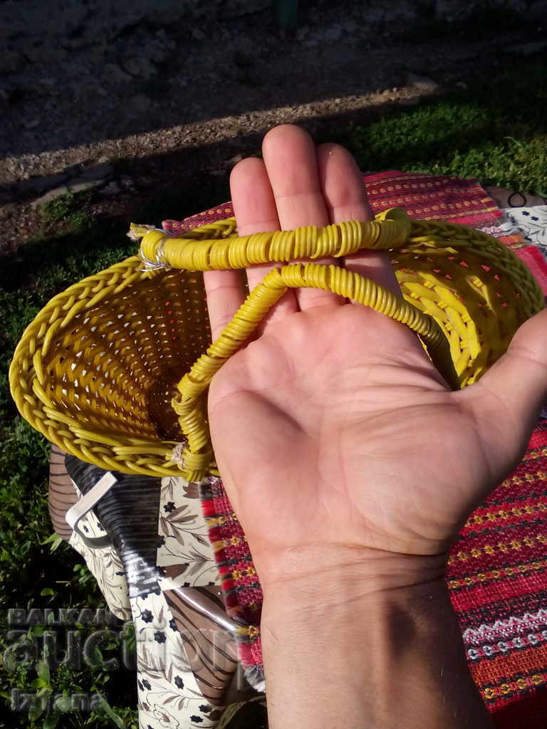 An old basket - 7 An old basket - 7